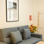 Valentia Modern And Comfortable Beachside Style アパート *