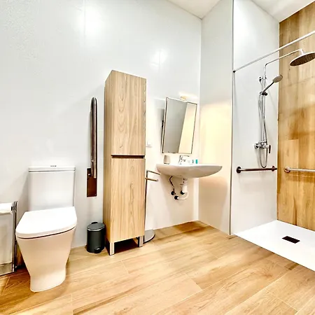 Valentia Modern And Comfortable Beachside Style Valensiya