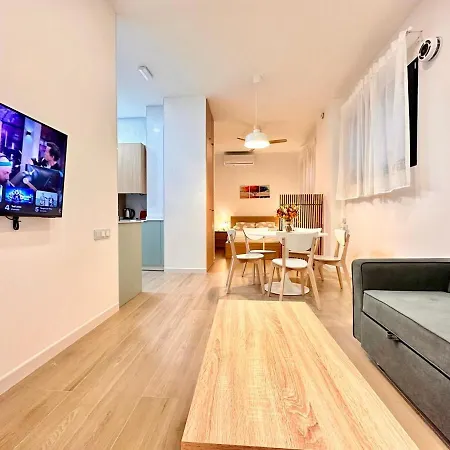 Valentia Modern And Comfortable Beachside Style * Valensiya