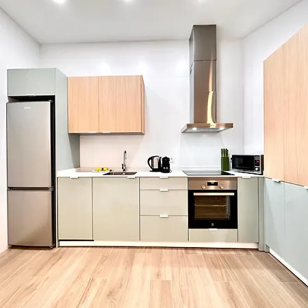 Daire Valentia Modern And Comfortable Beachside Style