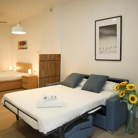 Valentia Modern And Comfortable Beachside Style Appartement