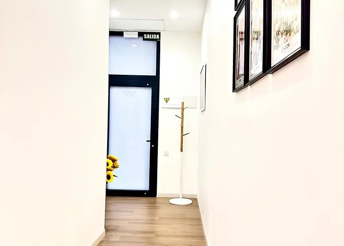 Valentia Modern And Comfortable Beachside Style Валенсия
