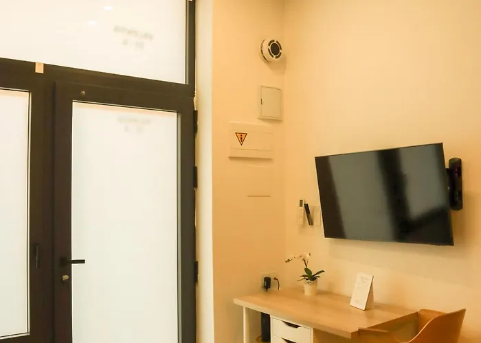 Valentia Modern And Comfortable Beachside Style Валенсия