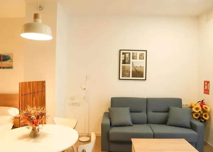 Апартаменты Valentia Modern And Comfortable Beachside Style *
