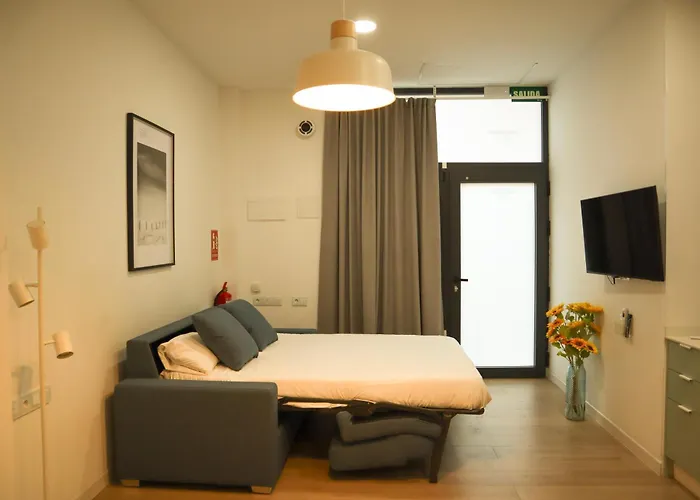 Апартаменты Valentia Modern And Comfortable Beachside Style *