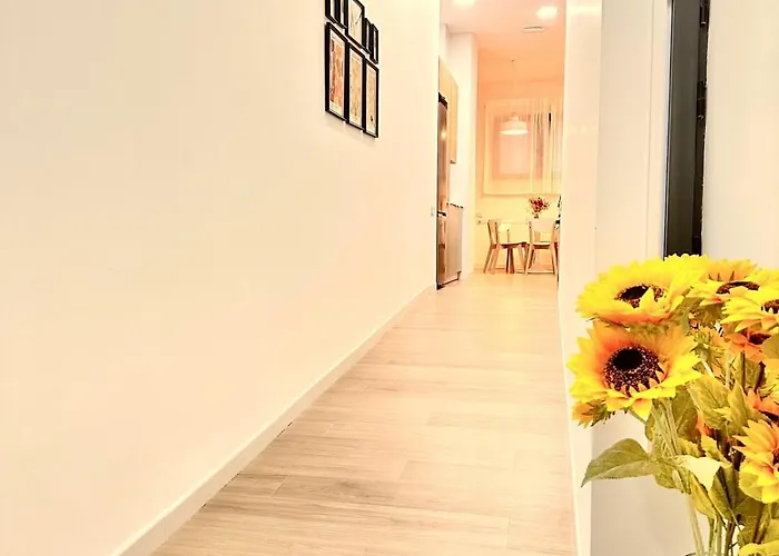 Valentia Modern And Comfortable Beachside Style *